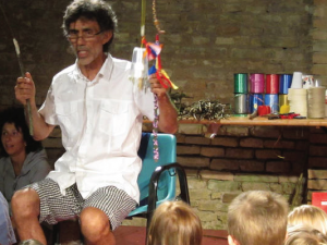 Playing with art and science: workshop